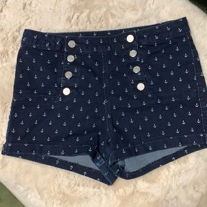 Almost Famous Junior’s shorts